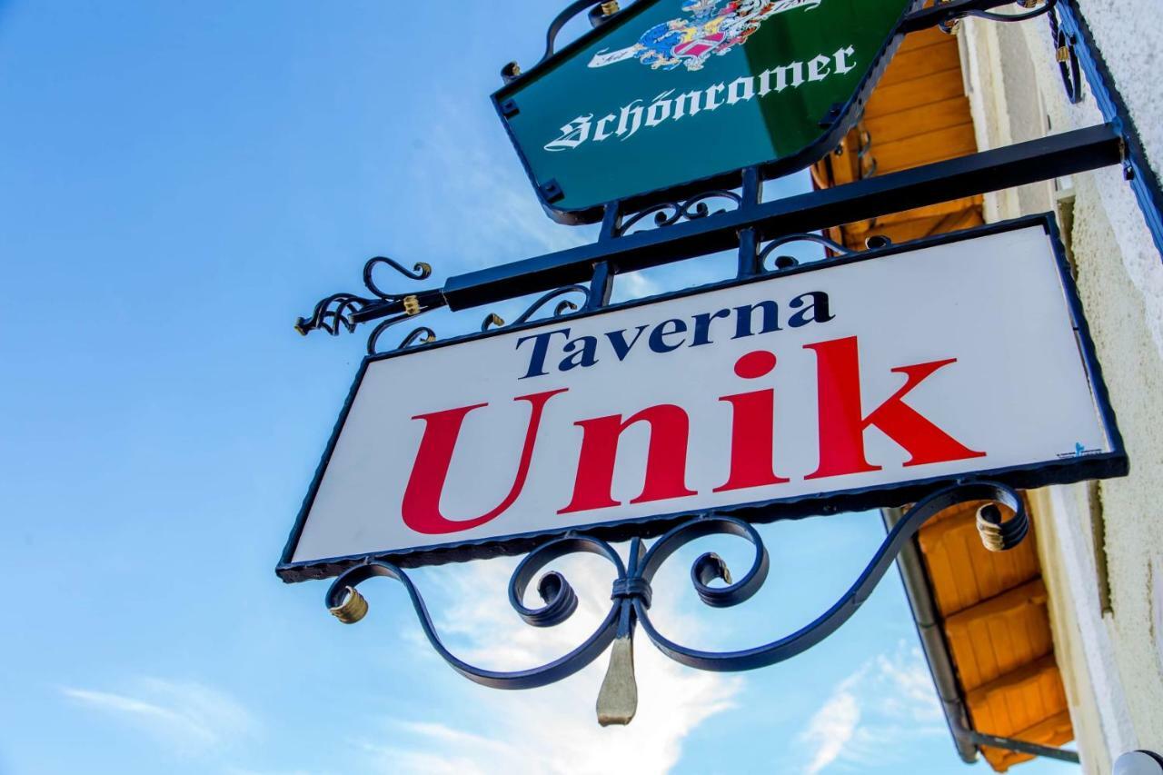Taverna Unik Saaldorf Eksteriør bilde